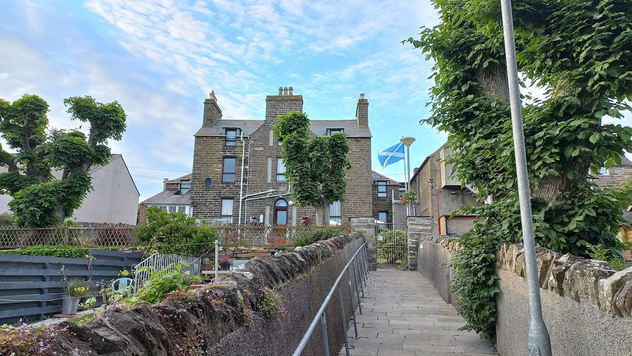 Nethercliffe Hotel