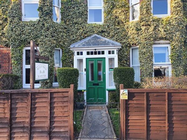 Netley Guest house
