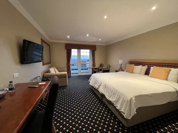 New House Country Hotel