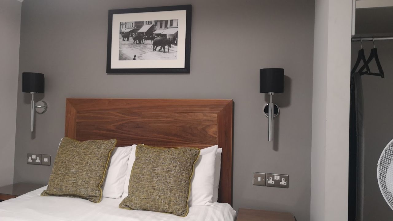 New Park Hotel