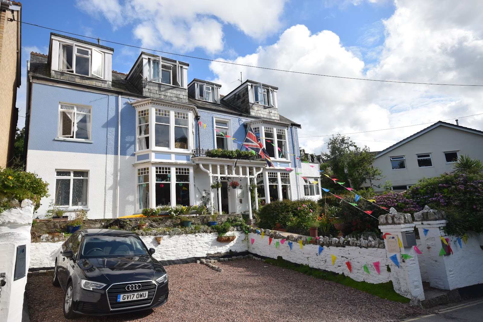 Newberry Beach lodge