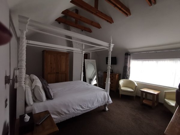 Newtown House Hotel
