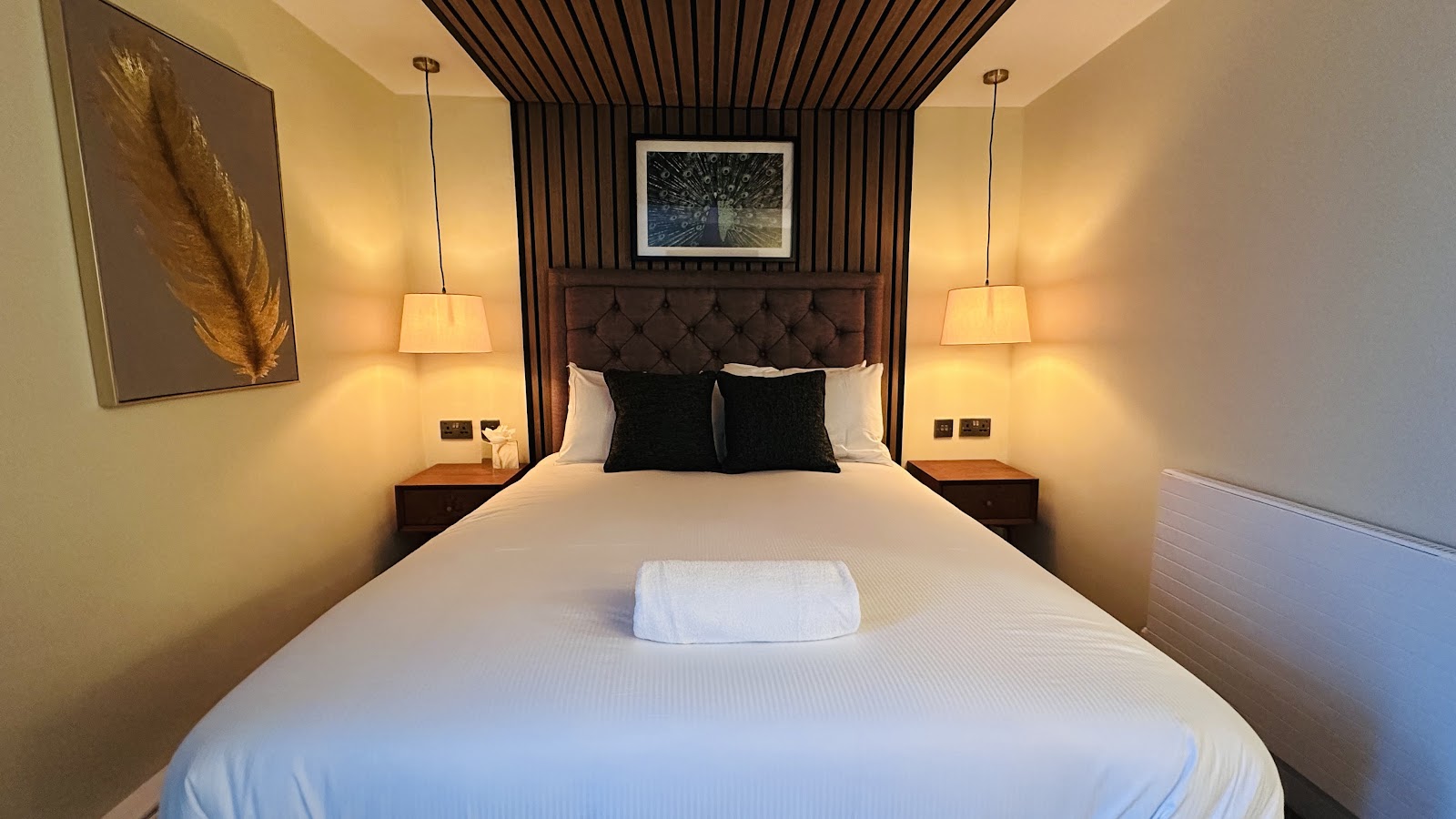Nine Jars Hotel