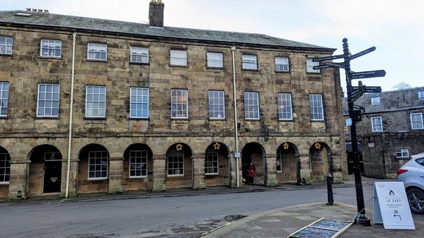 No 6 The Square Tearooms & Accommodation