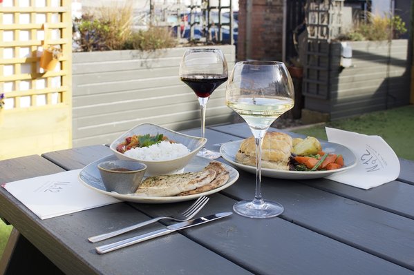 No12 Hotel & Bistro