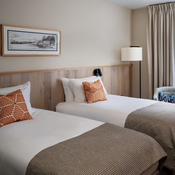 North Lakes Hotel And Spa