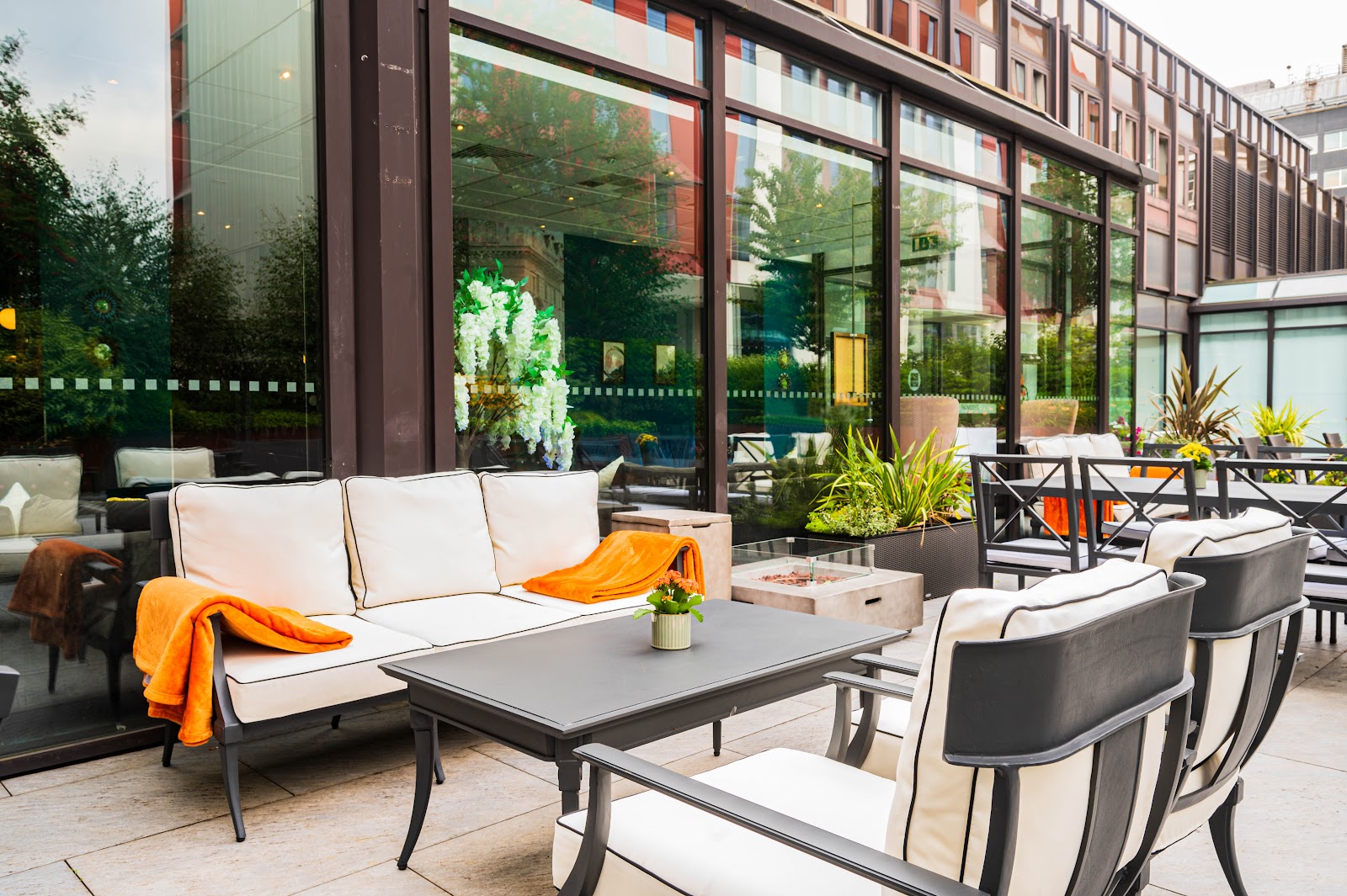 Novotel London West