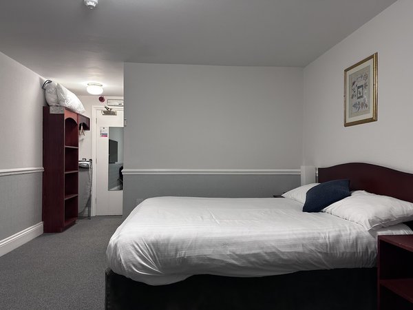 Oak Farm Hotel