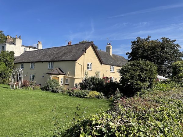 Oakenholt Farm Bed and Breakfast