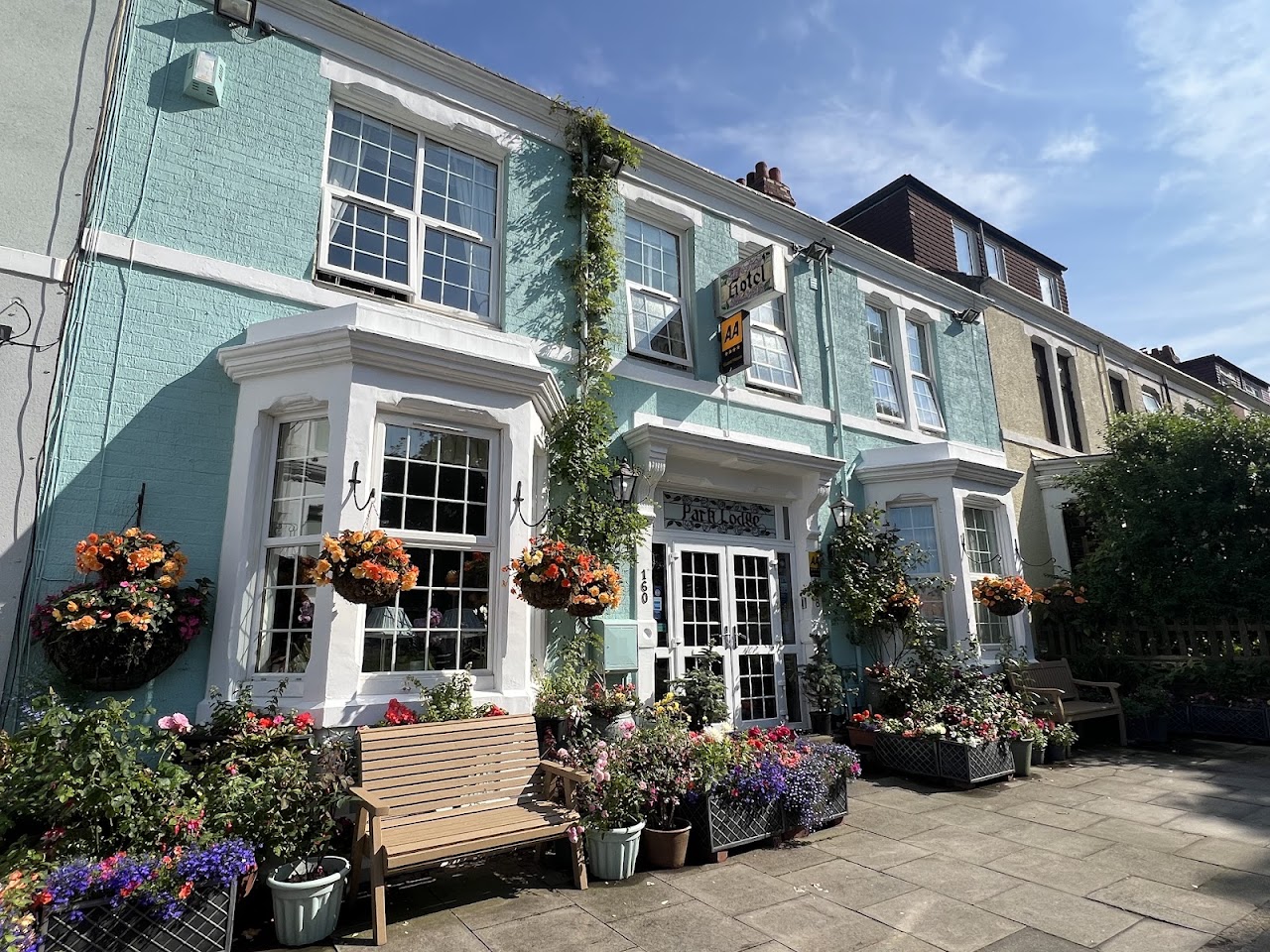 Oaktree Lodge