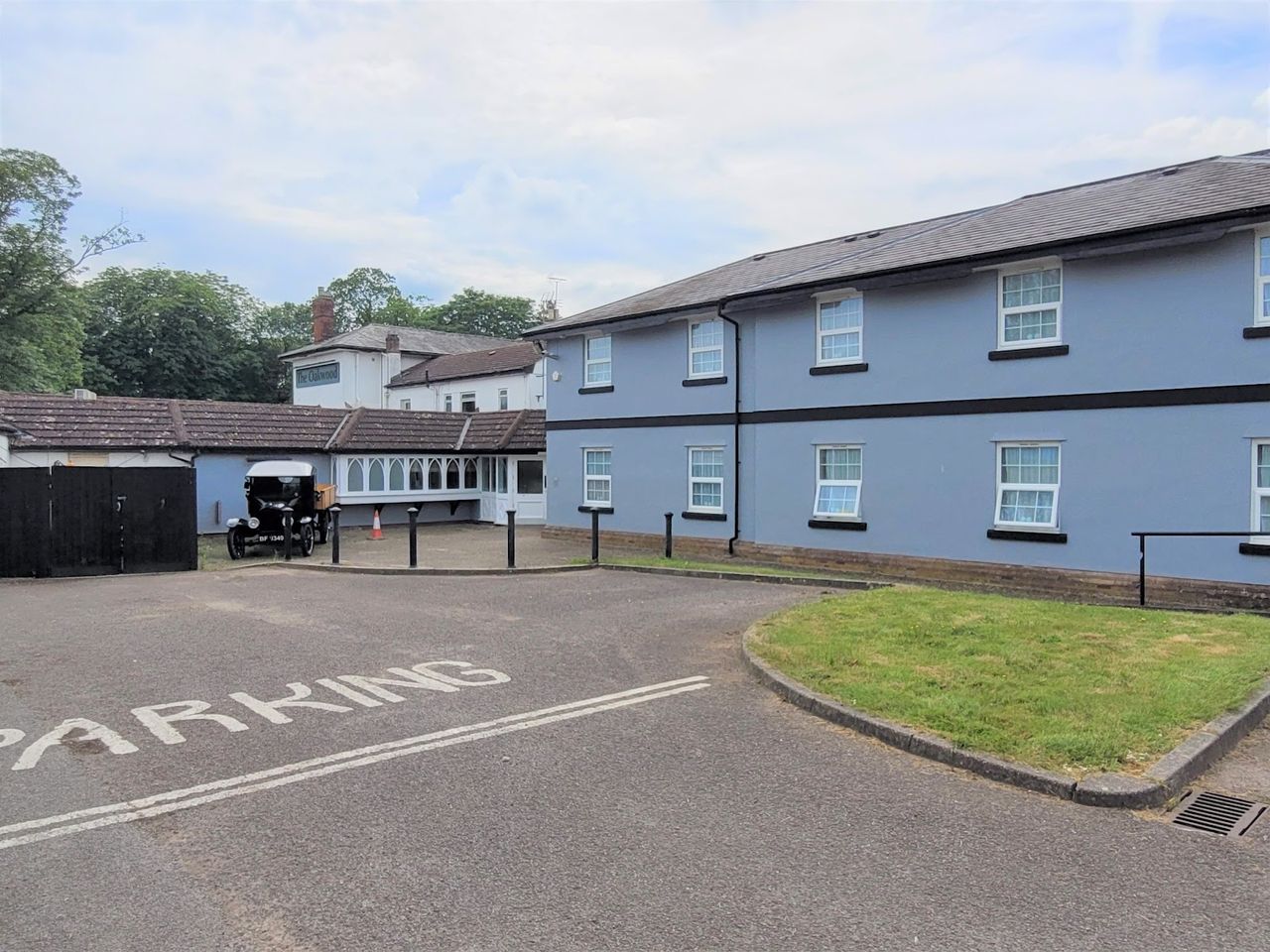 Oakwood Hotel