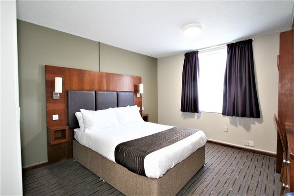 Oakwood Hotel