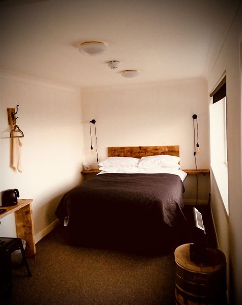 Ocean View Bar & Rooms