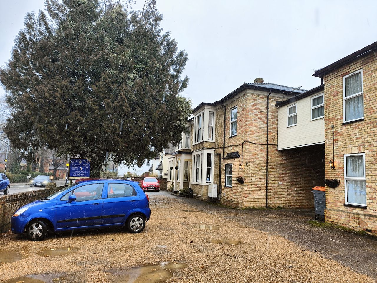 Olivers Lodge Hotel