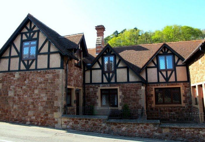One Grooms Cottage