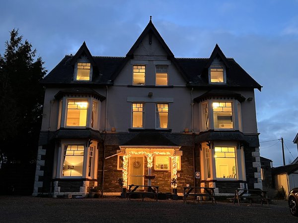 Ouse Bridge House