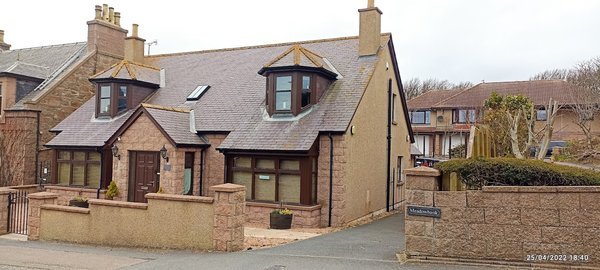 Outlander Boutique B&B King