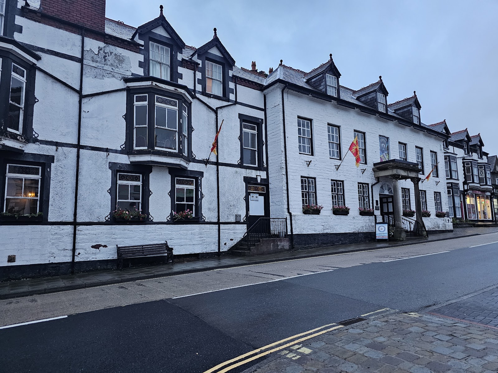 Owain Glyndwr Hotel