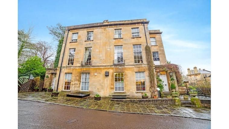 OYO Bailbrook Lodge Bath