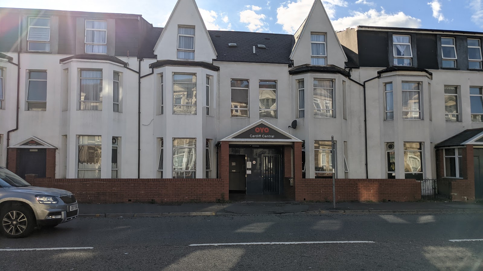 OYO Cardiff Central