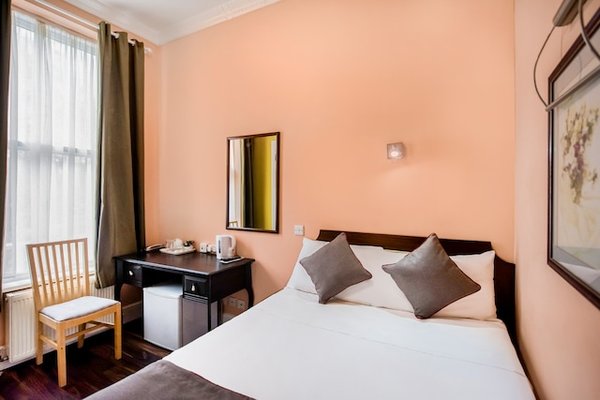 OYO Grantly Hotel