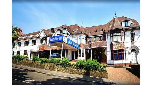 OYO Luton Hotel