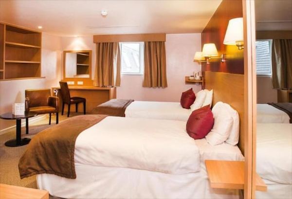 OYO Luton Hotel