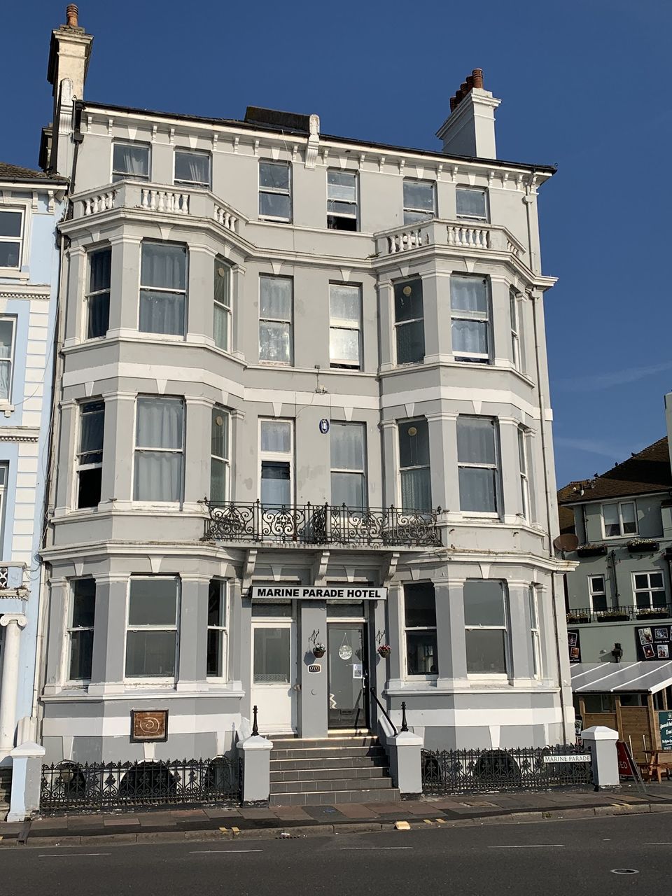 OYO Marine Parade Hotel