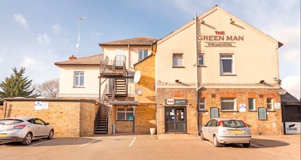 OYO The Green Man Pub and Hotel