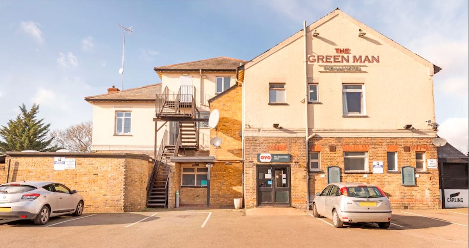 OYO The Green Man Pub and Hotel