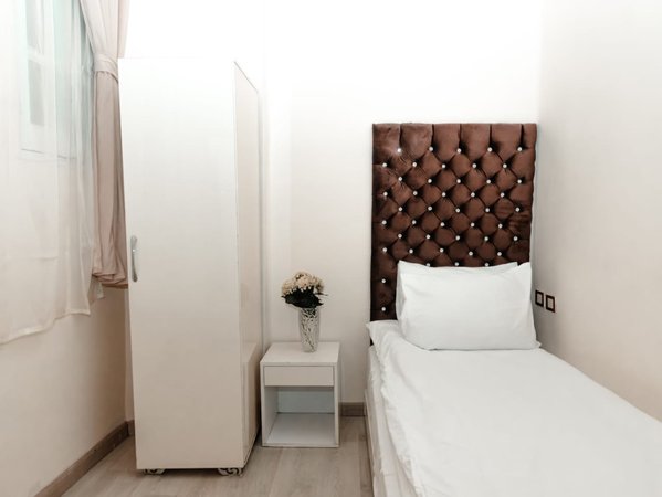 Palace Court Hotel