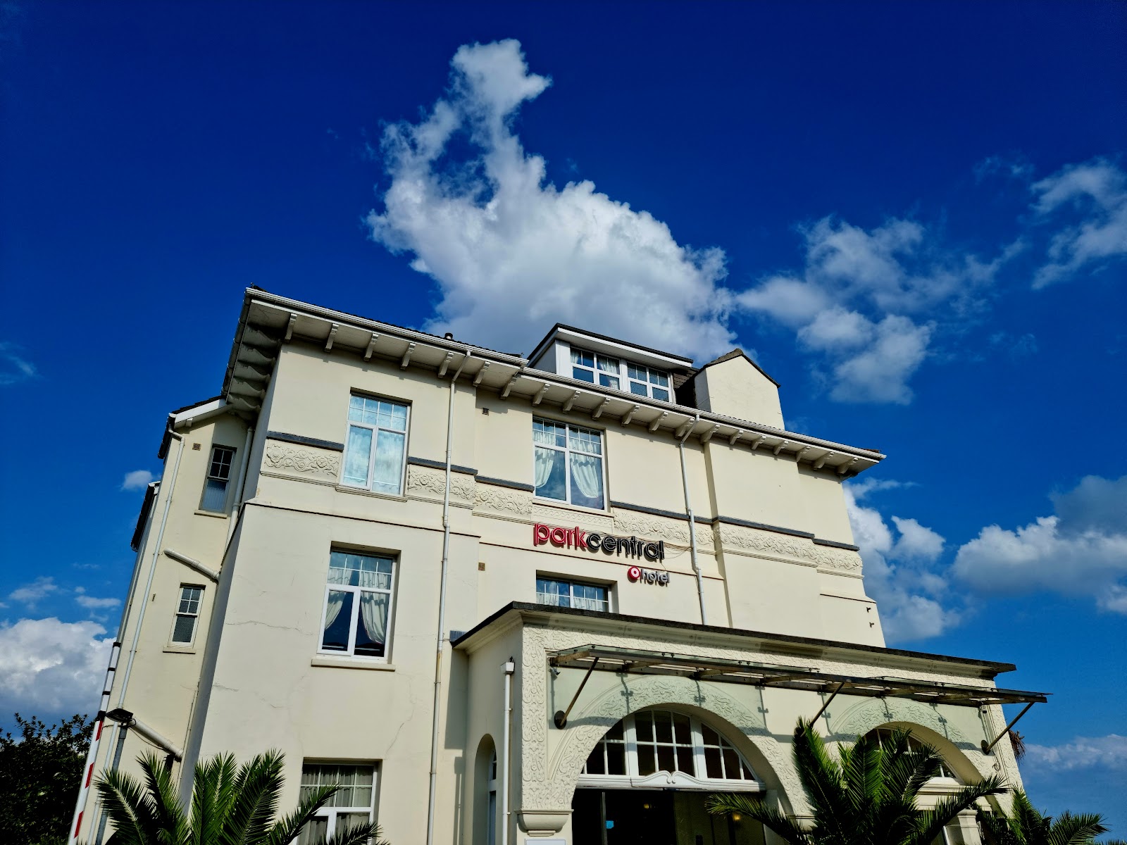 Park Central Hotel