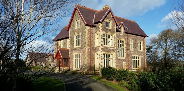 Penrhiw Priory