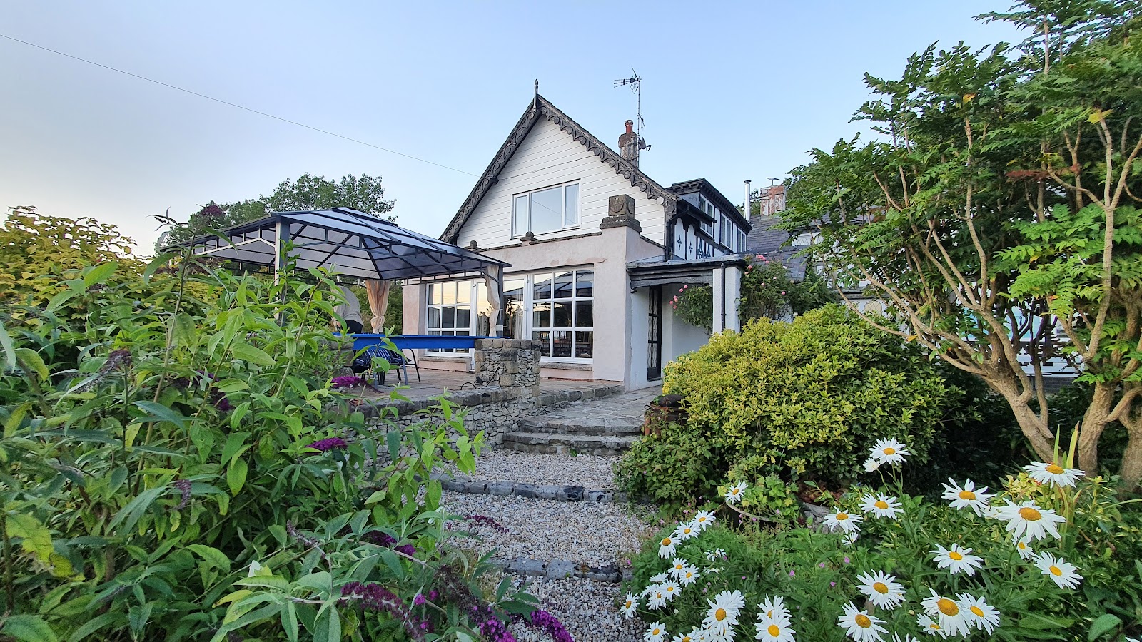 Pentre Cerrig Country House