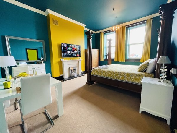 PHOENIX Apartments
