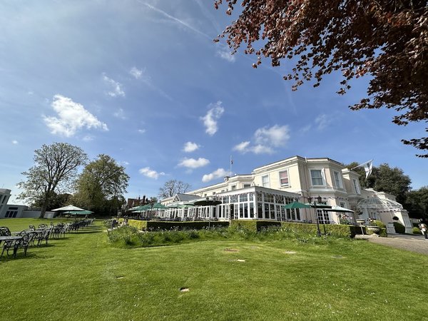 Phyllis Court Club