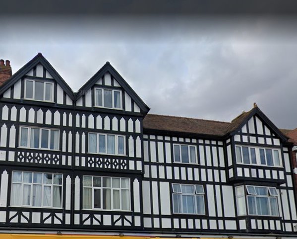 Pier View Hotel and Apartments