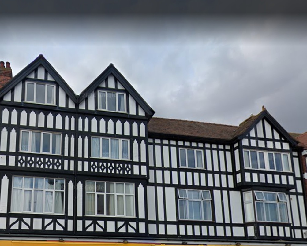 Pier View Hotel and Apartments