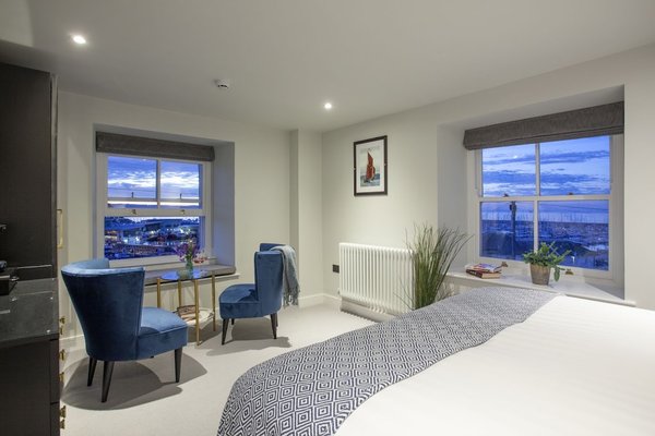 Pilgrim Maritime Suites Brixham