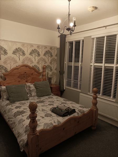 Pine Lodge Guest House