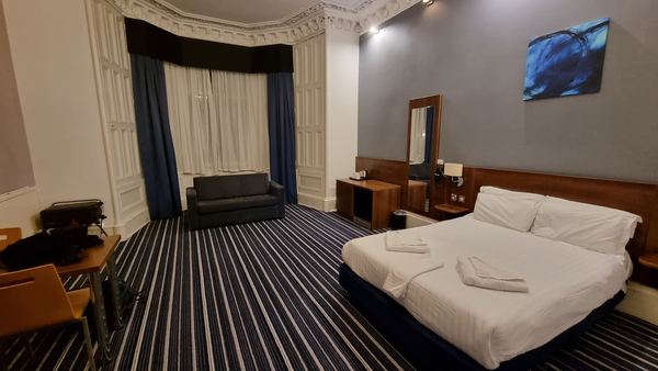 Piries Hotel