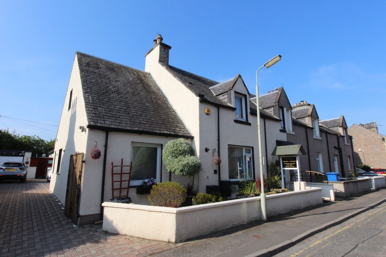 Pitfaranne Guest House