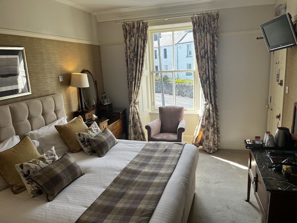 Port Charlotte Hotel