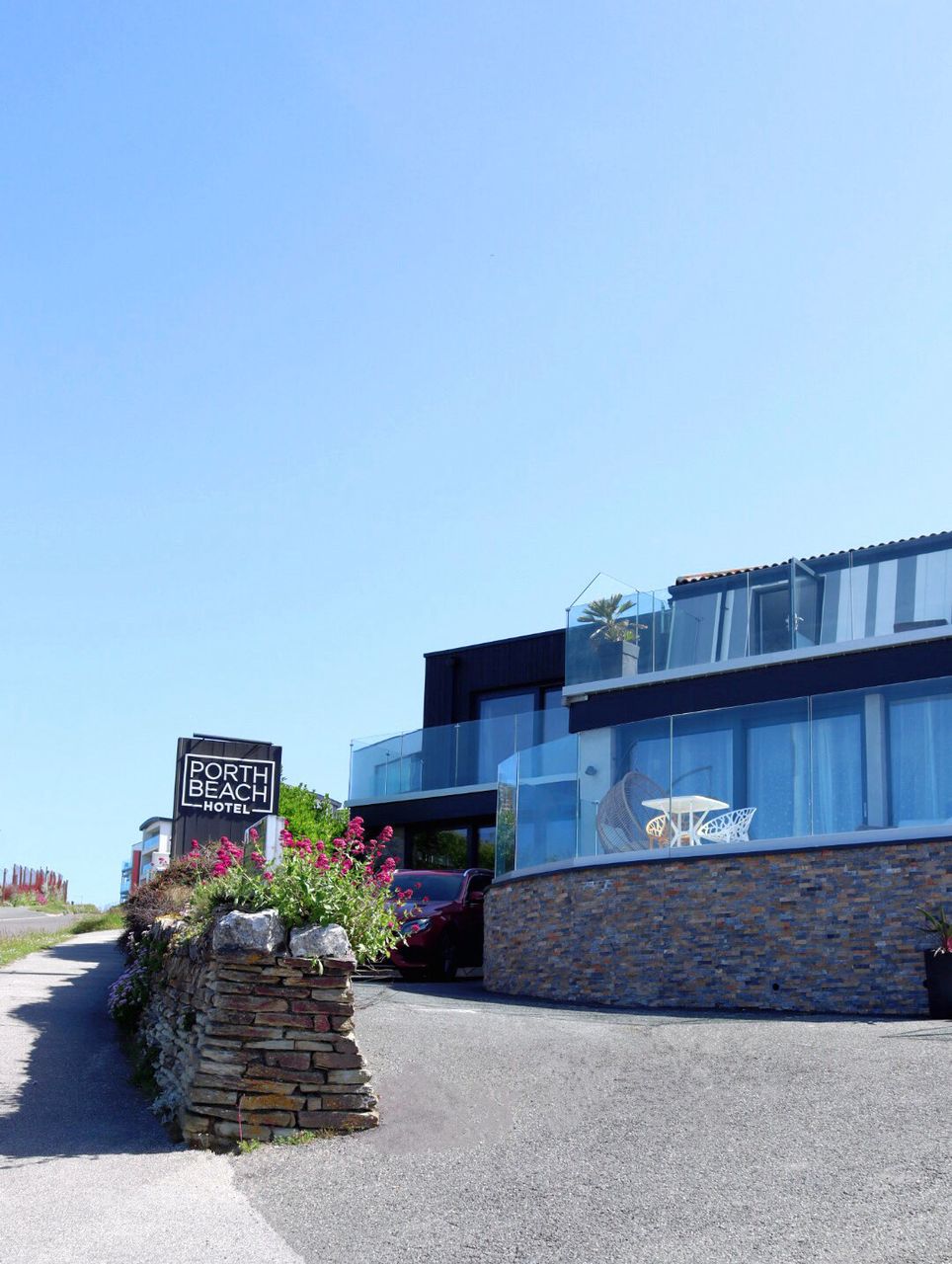 Porth Beach Hotel