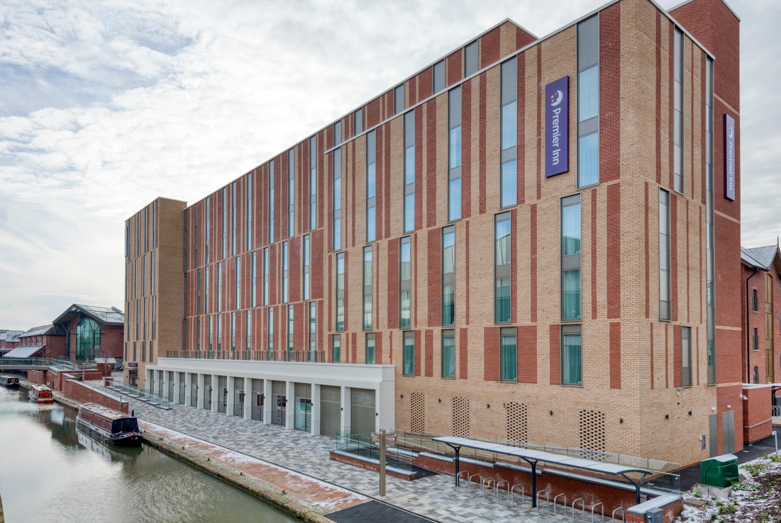 Premier Inn Banbury Town Centre Castle Quay