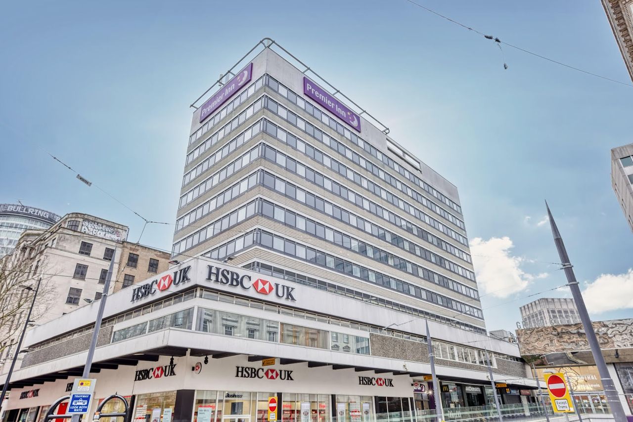 Premier Inn Birmingham City Centre New St Station