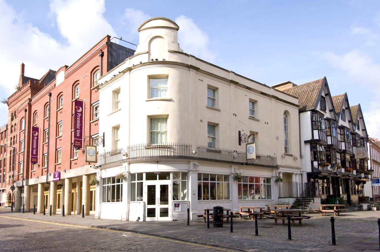 Premier Inn Bristol City Centre King Street