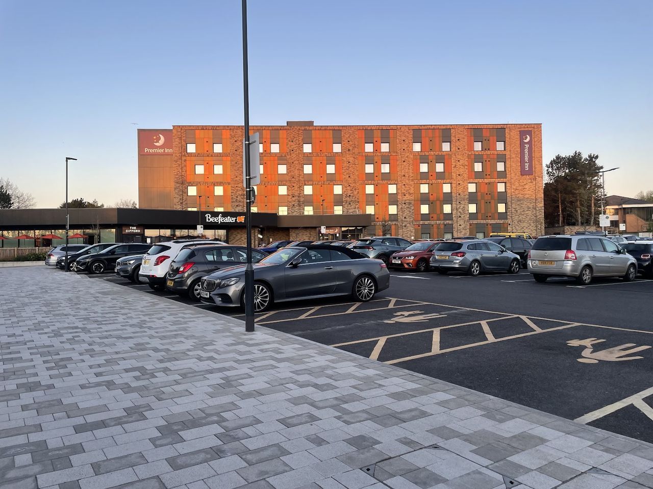 Premier Inn Bristol Parkway M32
