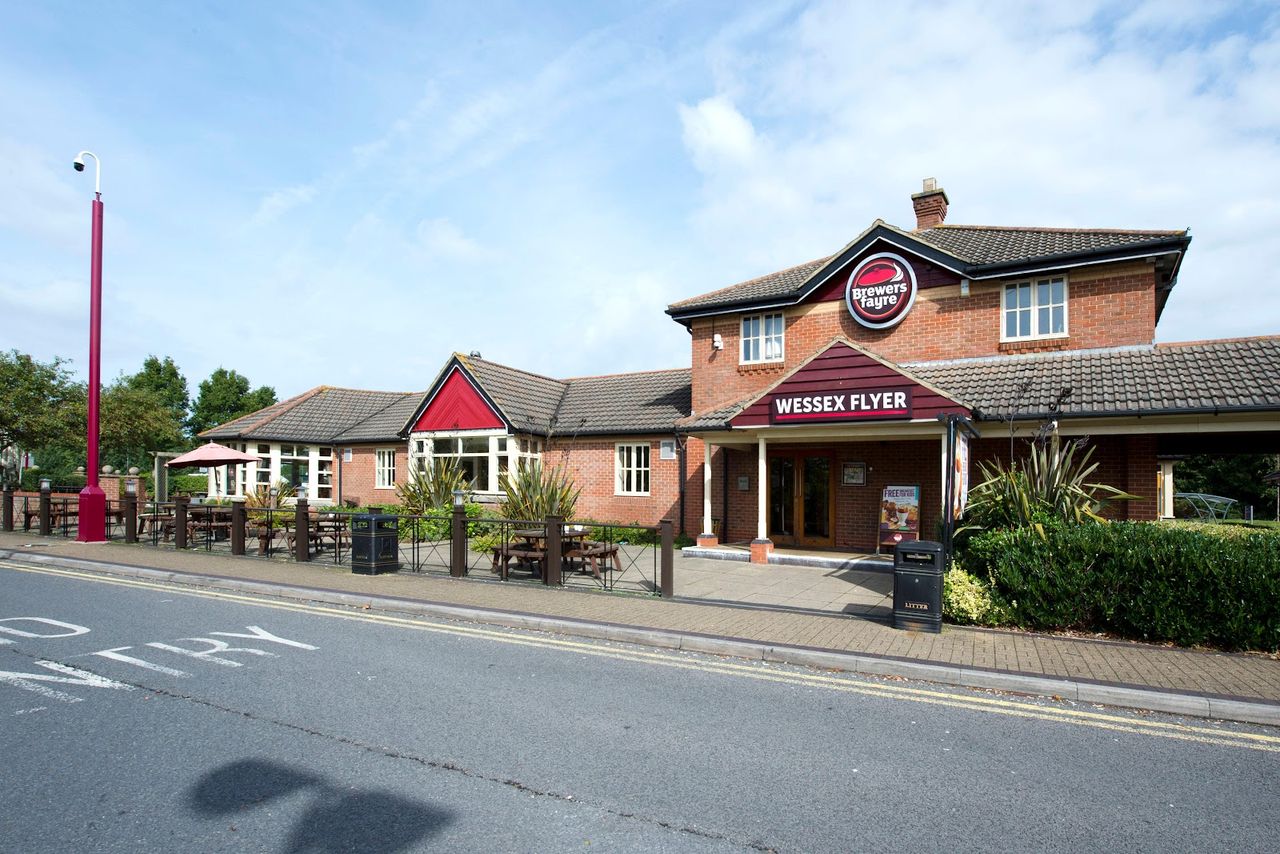 Premier Inn Bristol South