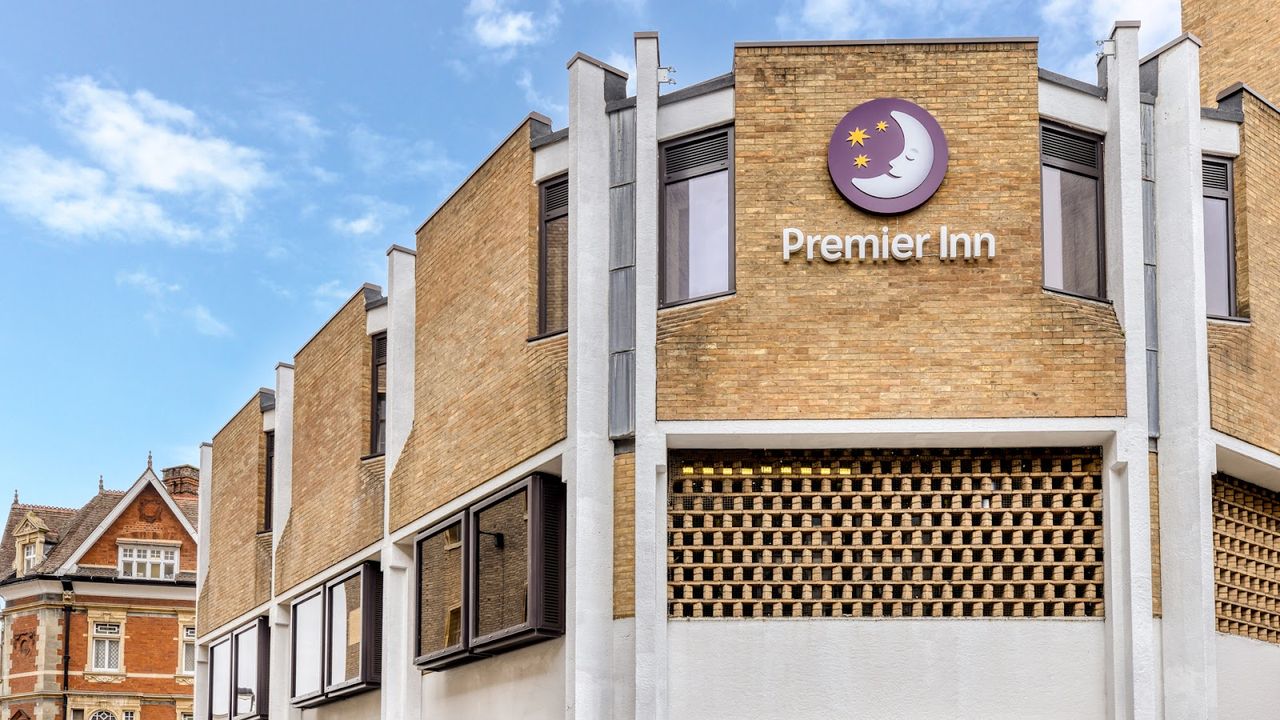 Premier Inn Cambridge City Centre Corn Exchange - Lion Yard